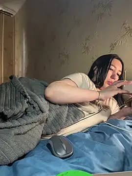 Naughtbaby_2025 live cam