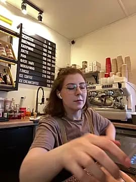cinnabon_ live cam on Stripchat