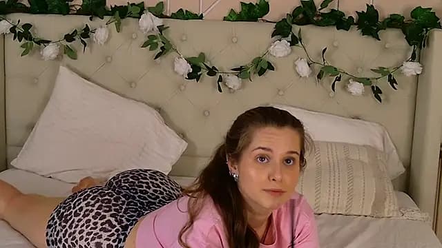 riley_lovely live cam