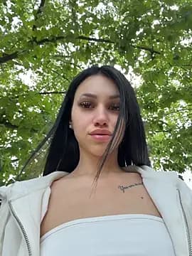 ilariea_girl live cam