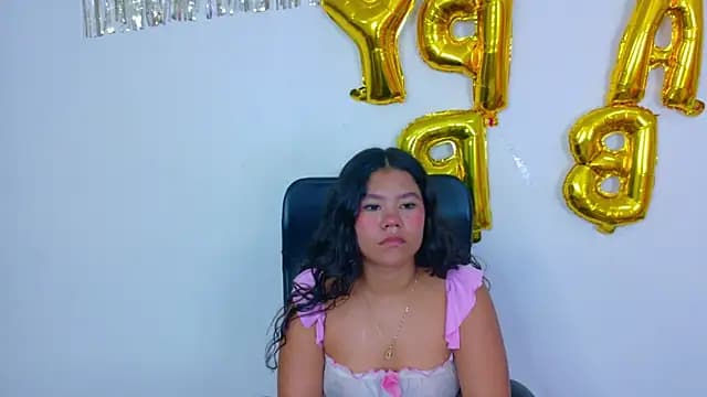 AhslyEvans__ live cam