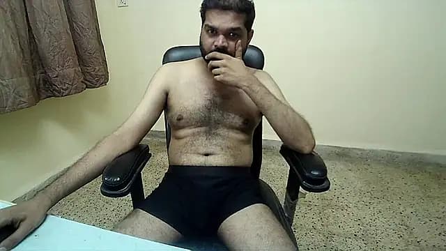 Kinky_Kumarr live cam