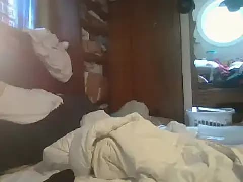 llovetoshowoff live cam
