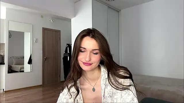 HallieHollo live cam