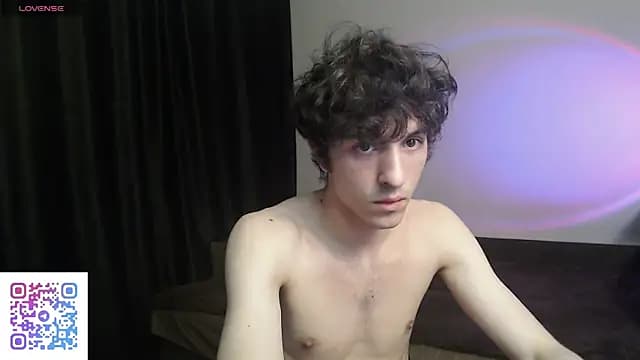 Dress_Air live cam on Stripchat