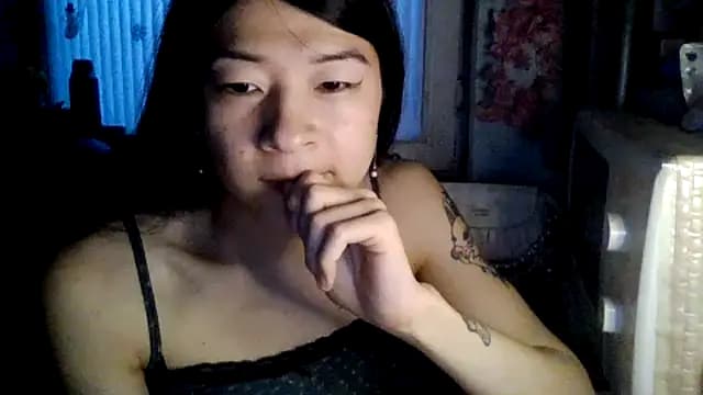 CarlyJoy live cam on Stripchat