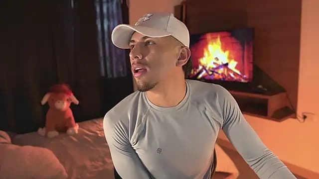 Aaronfox_x live cam
