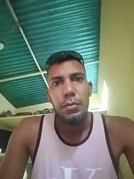 UnreadyChutzpa live cam