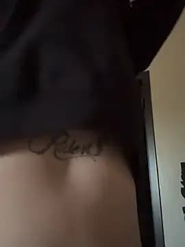 PuttieIn live cam