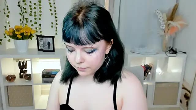 AliceMoongirl live cam