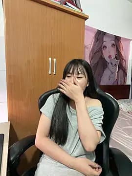 Bella439 live cam