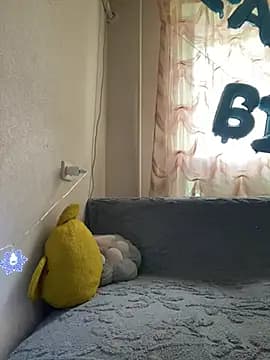 IsabellaJoutes live cam on Stripchat