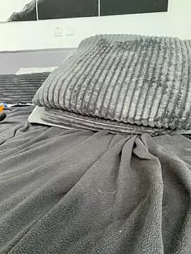 Laurahorney_xo live cam