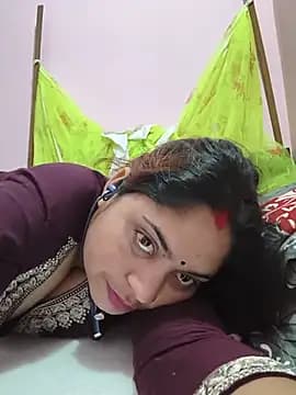 Aanushaka live cam