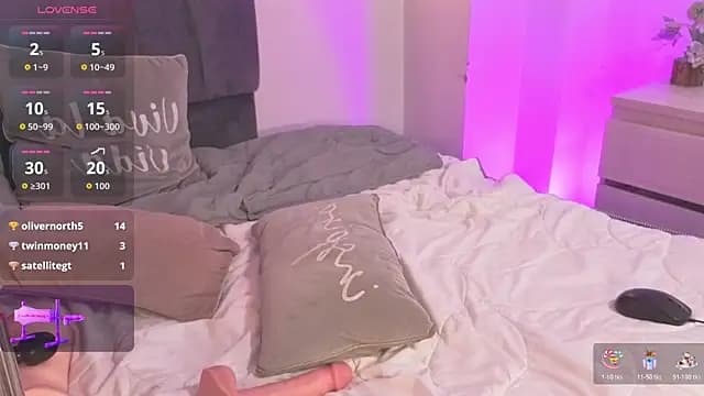 Pretty_Johnson_ live cam