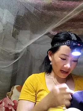 gio-thu live cam