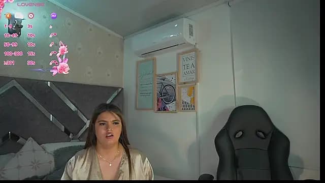 AlinnaJohnson live cam