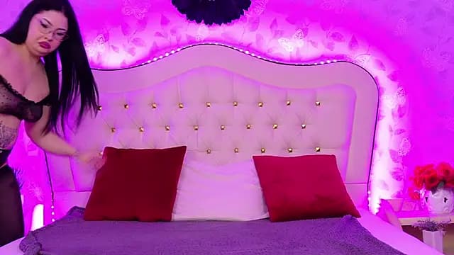 LunaXBabe live cam