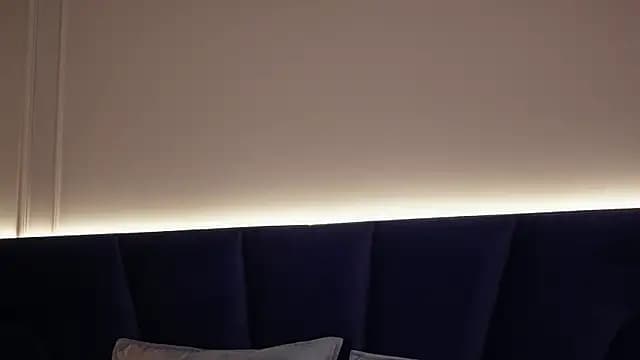 KylieeV live cam