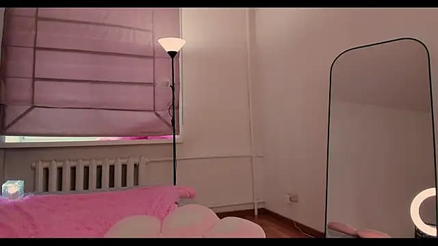 WarmAtEdges live cam