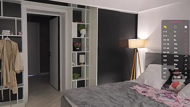 DarlineHoldness live cam
