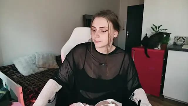 Celeste_Off live cam on Stripchat