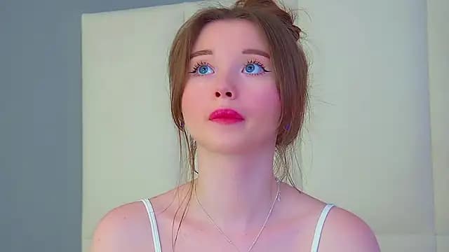 KeiraAsti live cam
