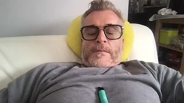 Axl_hot live cam