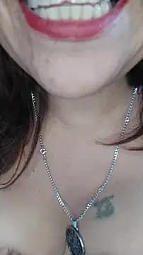 Linamadura live cam