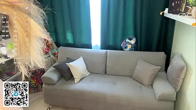 TulaHilst live cam