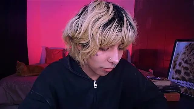 Aronn_44 live cam