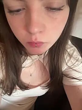 Nyxienight live cam