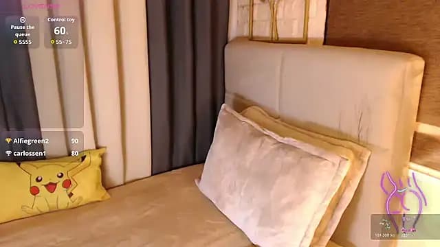 yourdevilsweettsx live cam