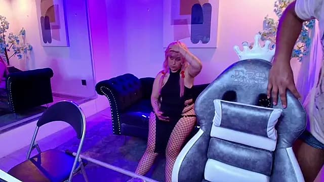 TarlyWho live cam