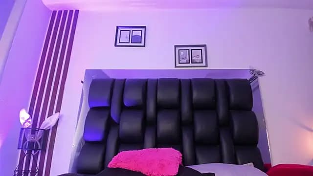 dalhia_and_hades live cam