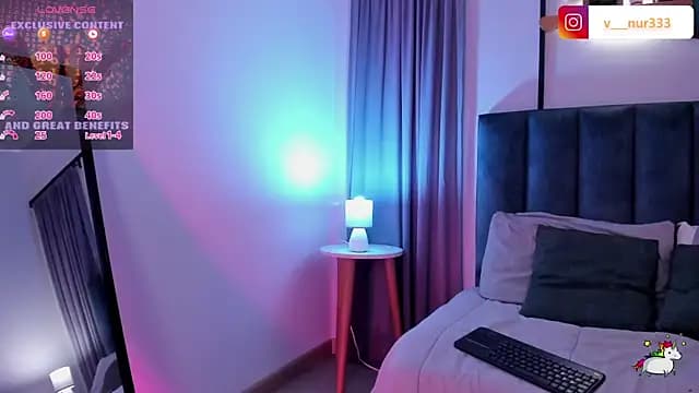 Violetta_Nur live cam