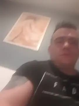Ismael993A live cam