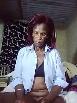 Naughtygrany live cam