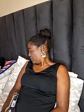 sexylira live cam