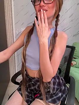 AliceeXHottie live cam