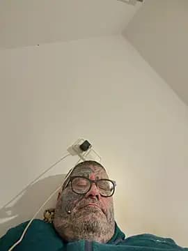 albertogg12 live cam