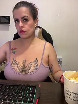 MiaHotboobs live cam