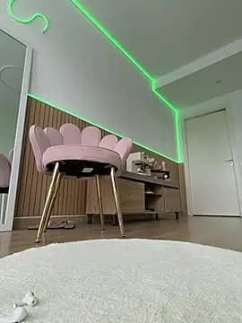 streetdoll live cam