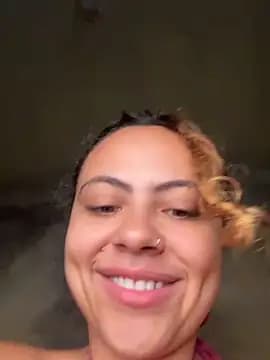 Chloe_Leaozinho live cam