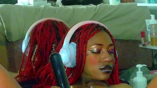 DaniaMarcell live cam