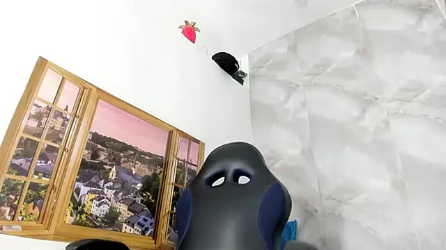 EllyBloom live cam