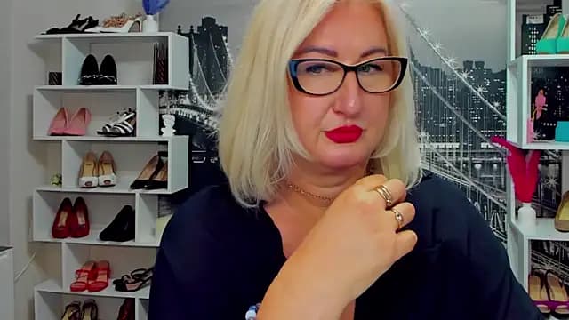 DianaFrances live cam