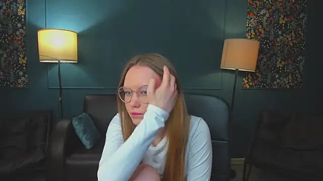 FloraLarsson live cam