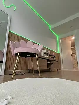 streetdoll live cam