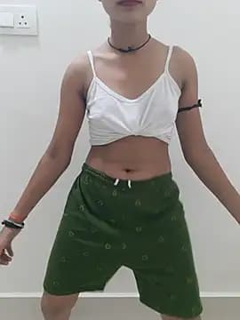 Cute_Naira6 live cam on Stripchat